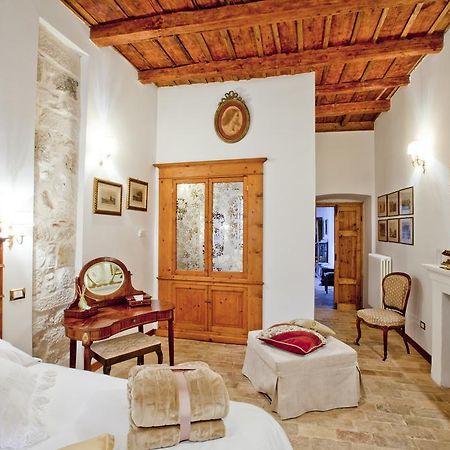 B&B Il Marchese Del Grillo スルモナ 部屋 写真