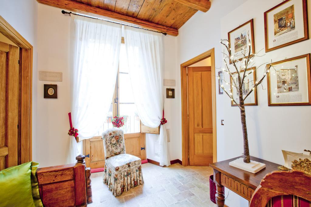 B&B Il Marchese Del Grillo スルモナ エクステリア 写真