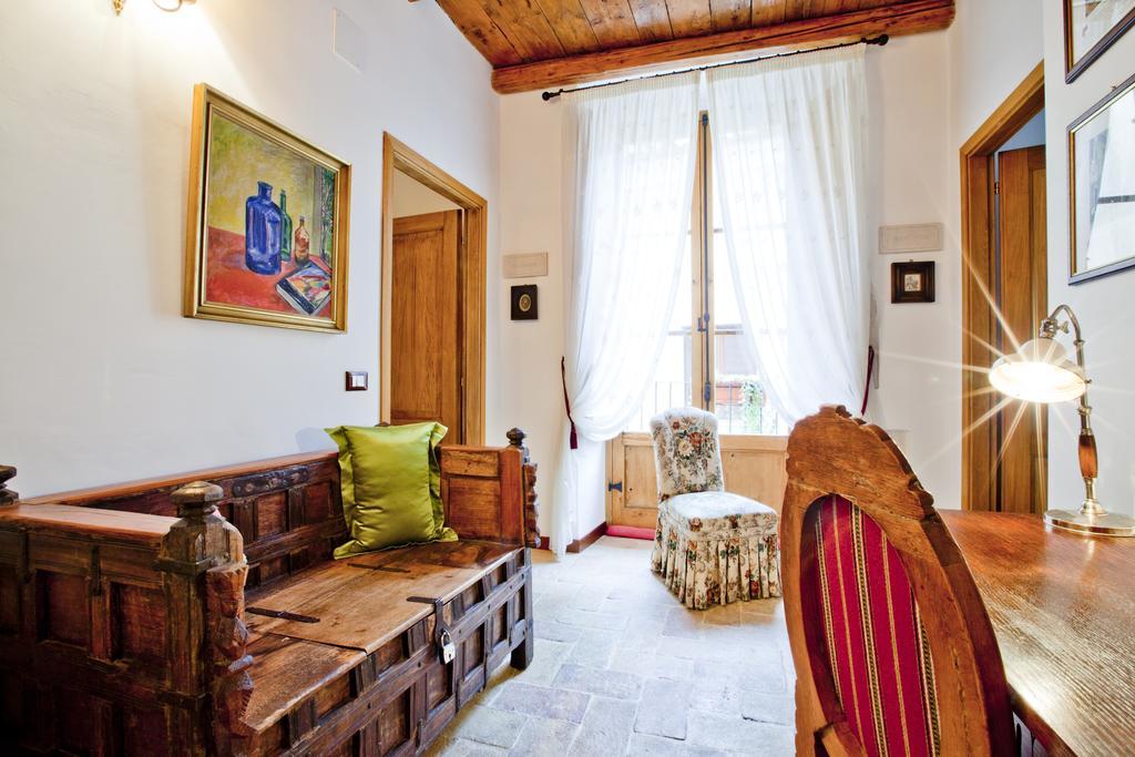B&B Il Marchese Del Grillo スルモナ エクステリア 写真