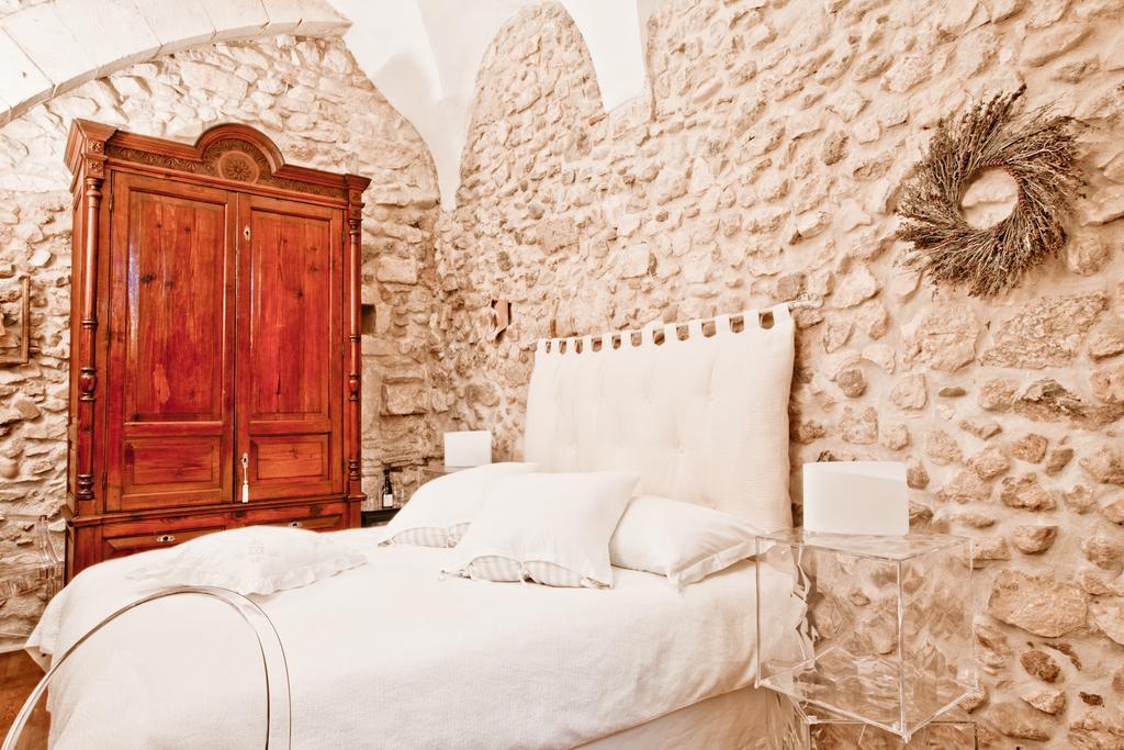 B&B Il Marchese Del Grillo スルモナ 部屋 写真