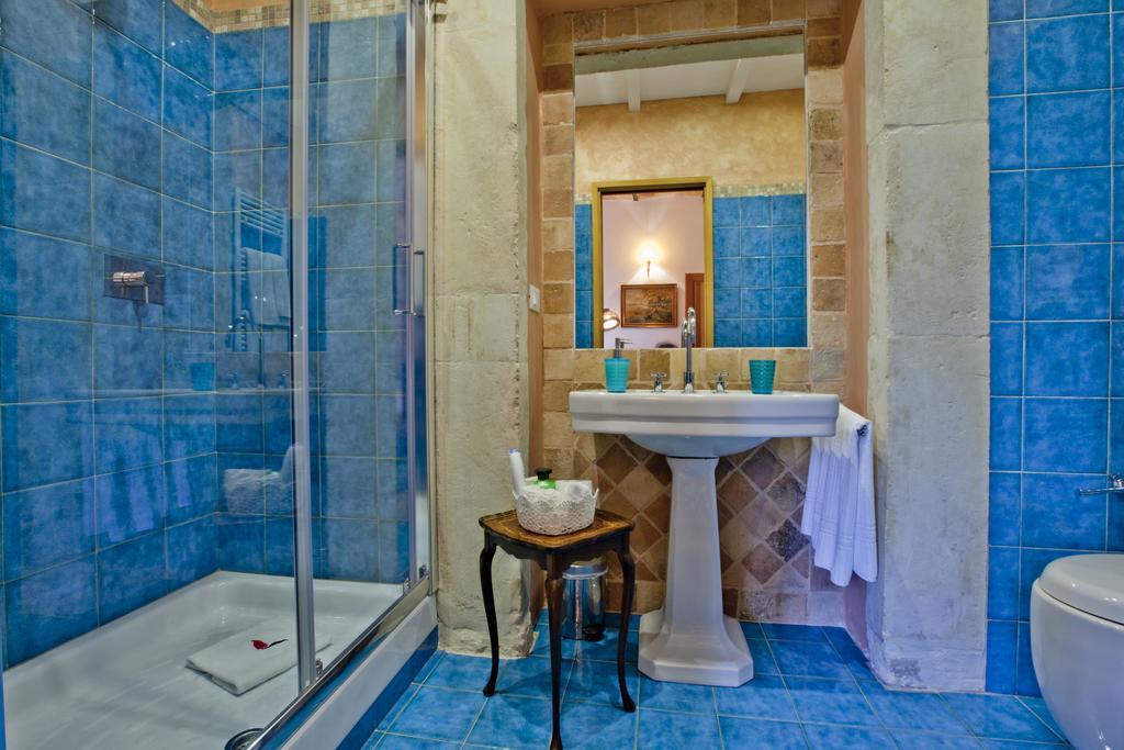B&B Il Marchese Del Grillo スルモナ 部屋 写真